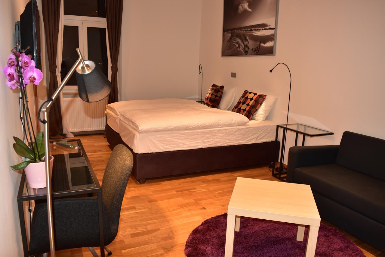 B&B Cool Centre Zagreb Bagian luar foto
