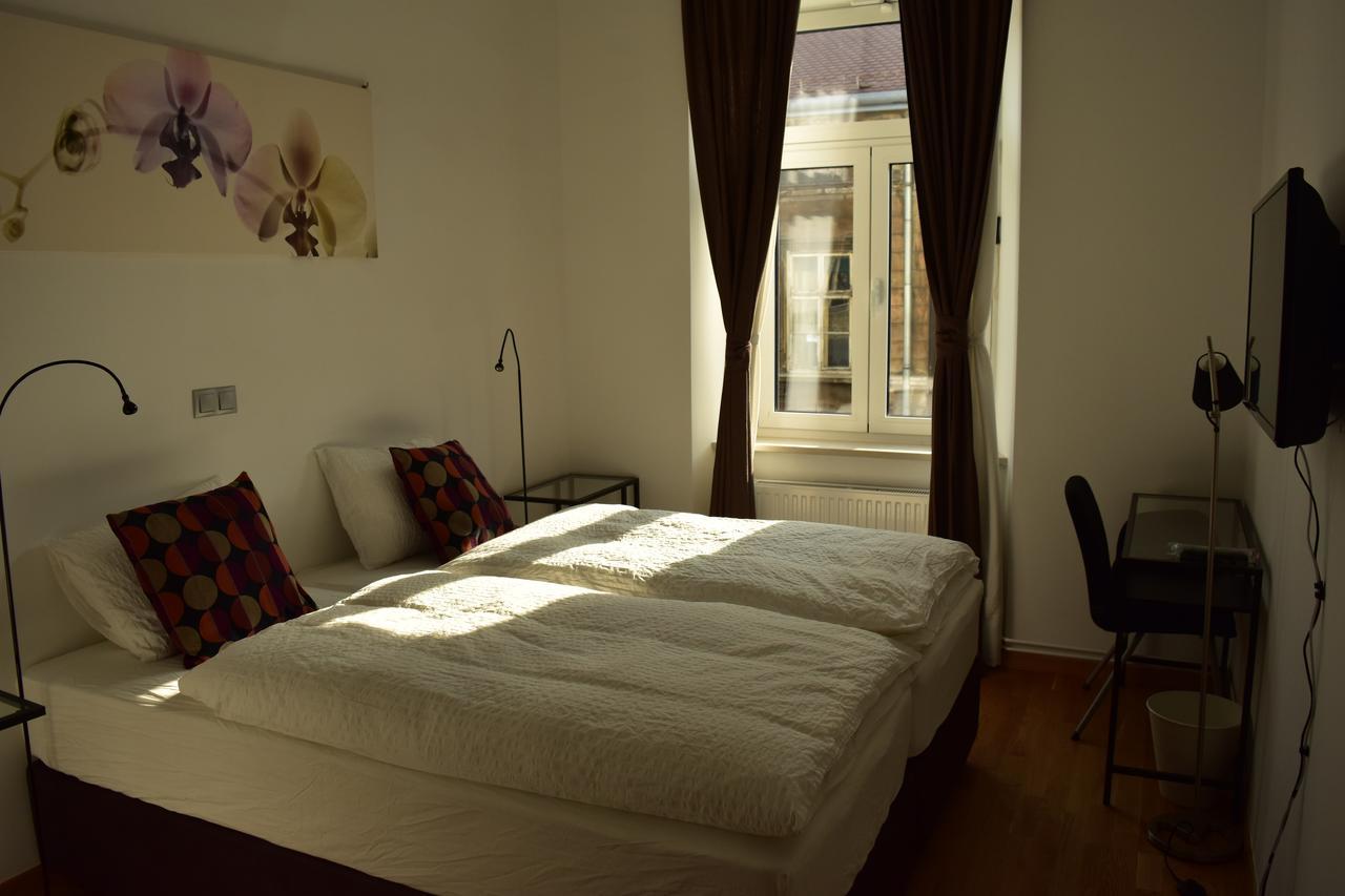 B&B Cool Centre Zagreb Bagian luar foto